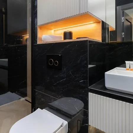 Апартаменты Lux With Jacuzzi & Balcony In By Renters Гдыня