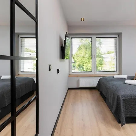 Апартаменты Lux With Jacuzzi & Balcony In By Renters *